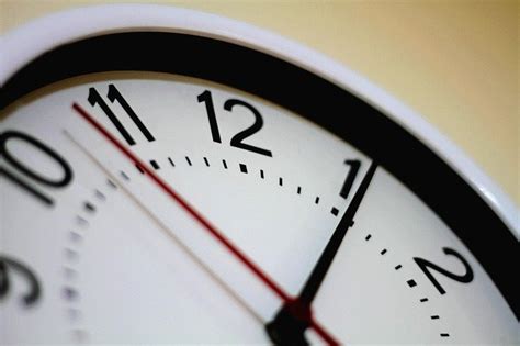 XMの取引時間に関する疑問を解決！日本時間への変 .